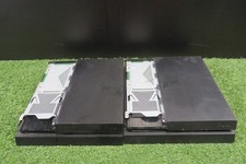 2X Faulty Sony PlayStation 4 -