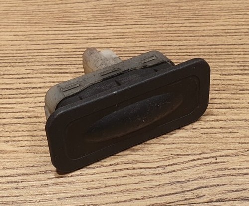 Renault megane tailgate - 08-15,