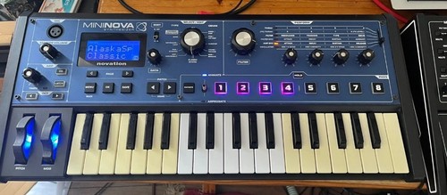 Novation mininova - novation,