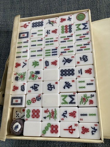 Vintage mahjong set - vintage, pieces