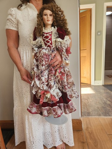 Knightsbridge porcelain doll - porcelain,