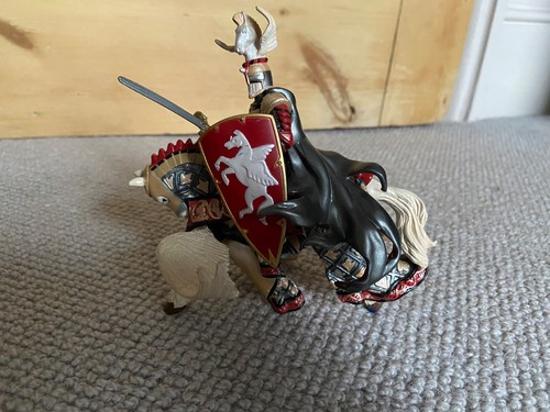 Papo 2006 medieval knight and