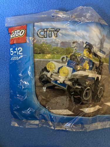 Lego city police car 30228 - city,