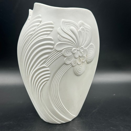 Kaiser porcelain vase bisque - porcelain,
