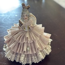 Lovely Dresden Dipped Lace