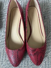 Size 5 Red Snake Skin Small Wedge Ladies Shoes. New and Never Worn.