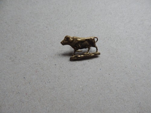Kenya regiment collar badge - kenya,