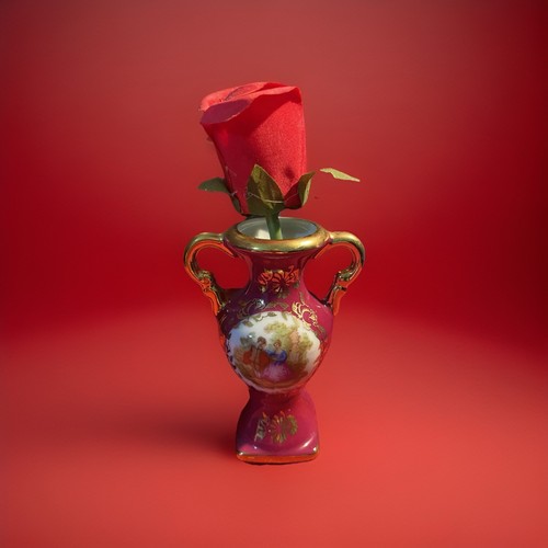 Beautiful miniature vase - vase, urn