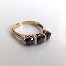 9ct yellow gold - 9ct, black