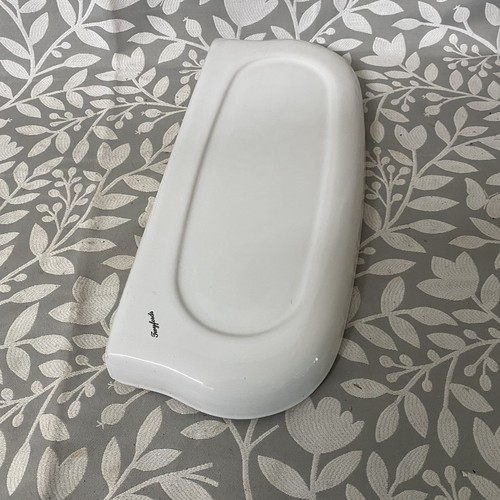 Toilet cistern lid - cistern, twyford