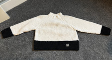 Women's vintage knitted