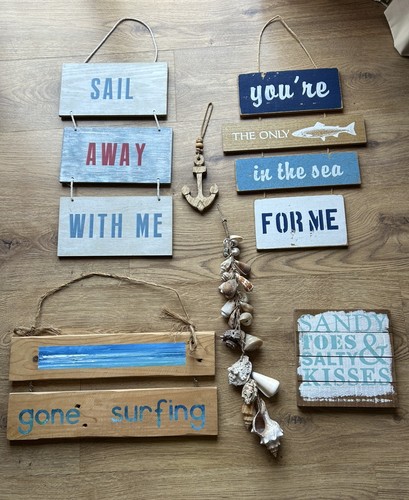Job lot beach signs - signs, hanging