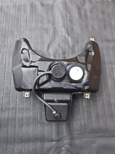 Aprilia sr50r fuel tank - fuel,