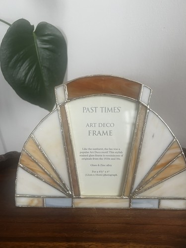 Past times art deco stained - art,