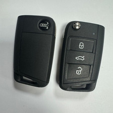 GENUINE AUDI 3 BUTTON REMOTE FLIP KEY FOB A1 SPORTBACK ETC TESTED 82A837220Q