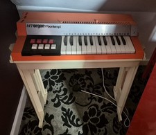 Bontempi electric organ from