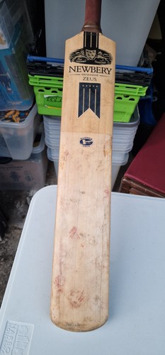 Newbery zeus hand - newbery, crafted
