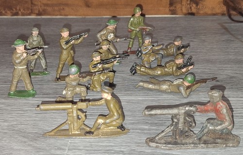 Vintage lead toy - toy, soldiers