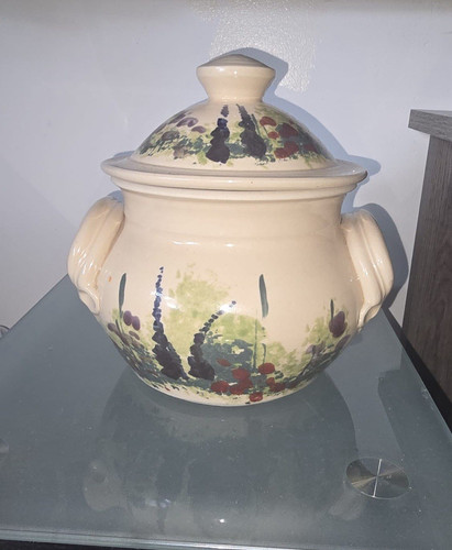 Ceramic lidded soup - lidded,