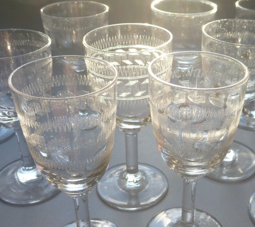 Pall mall glasses castellated - mall,