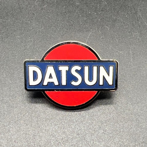 Rare datsun pin badge - rare, classic