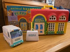 Puppy in my Pocket RSPCA Animal Hospital ambulance case vintage toy original box