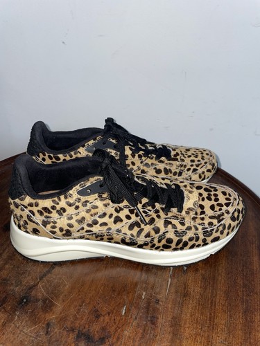 Woden leopard print - leopard,