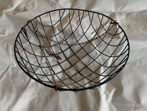 Green wire hanging basket - green,