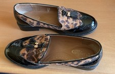 Smart Black And  animal Print