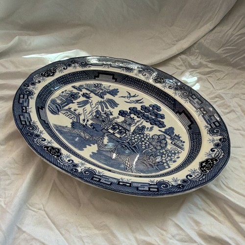 Large blue willow serving - large,