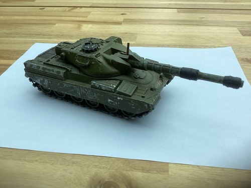 Dinky toys chieftain battle - toys,