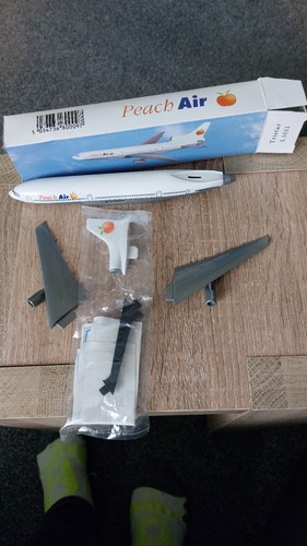 Peach air lockheed tristar - peach,