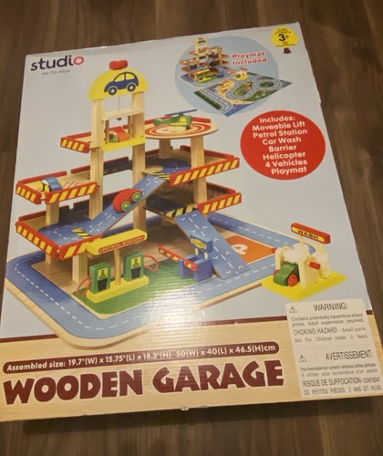 Wooden storey garage pretend - 3-storey,