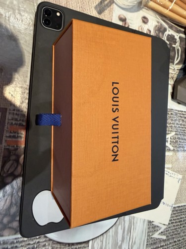 Authentic louis vuitton - authentic,