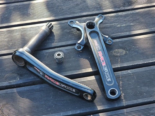 Race face deus forged - deus,