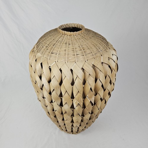 Weaved palm basket floor vase - basket,