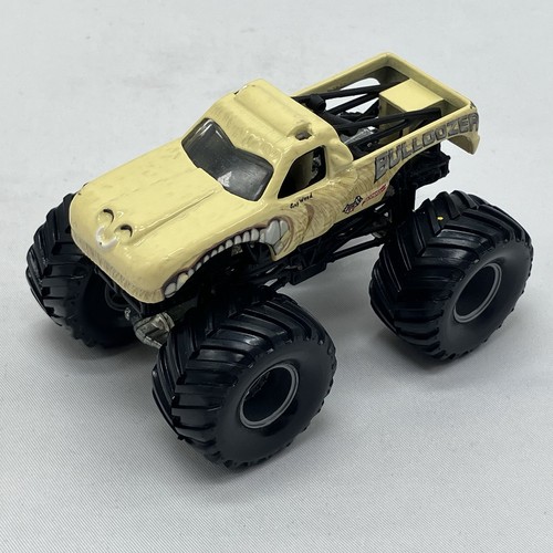 Hot wheels monster truck - hot,