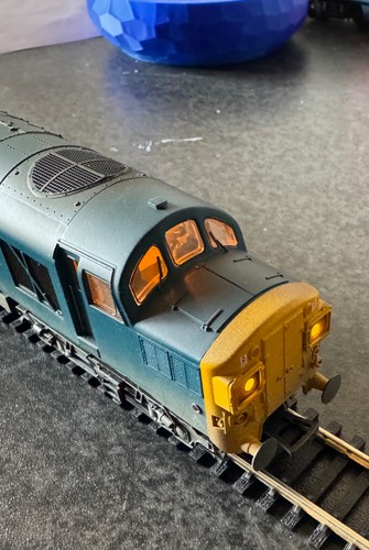 Bachmann class diesel br - class, 37