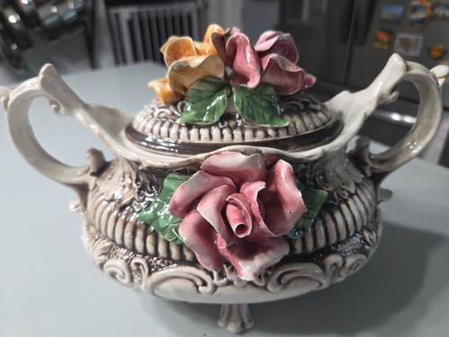 Capodimonte style footed - capodimonte,