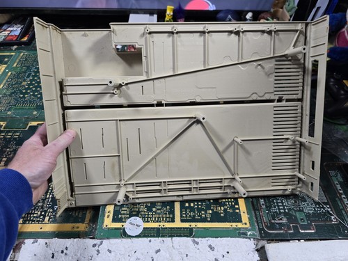 Amiga 1000 exact empty bottom - amiga,