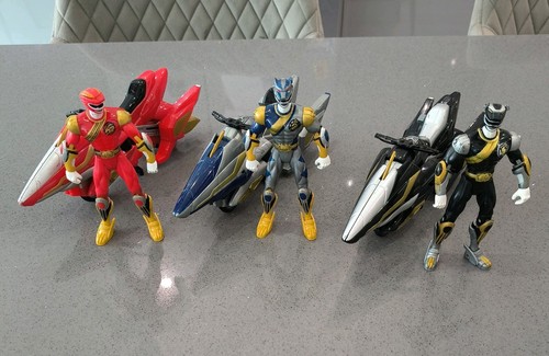 Power rangers wild - rangers,