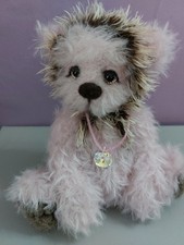 Small handmade artist - small,