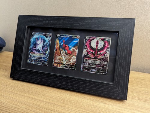 Pokemon card display frame - ,