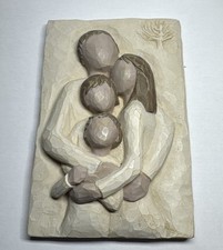 2001 Willow Tree "Family" Wall Hanging Plaque . Collectible 2001