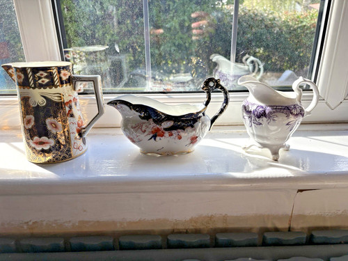 Staffordshire jugs cream - 3,
