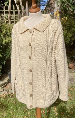 Vintage cream handknitted - cream,