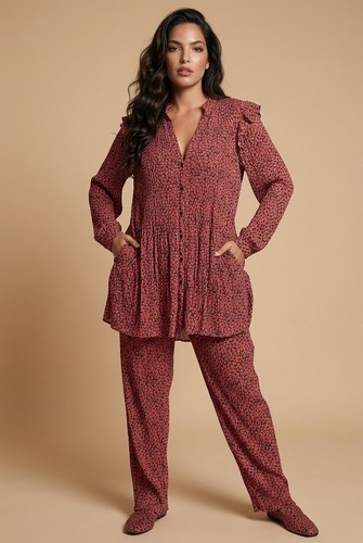 Zara red floral - flowy, button