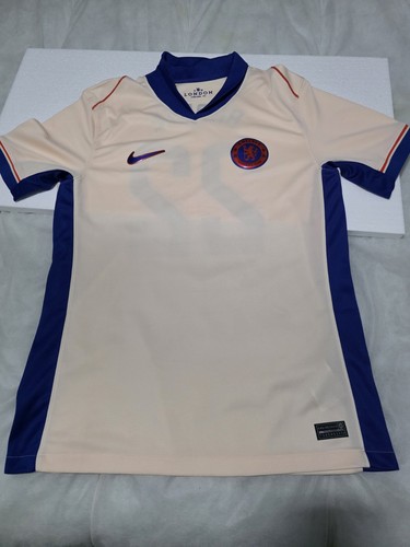 Chelsea away kit size - away,