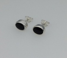 New Whitby Jet and Sterling