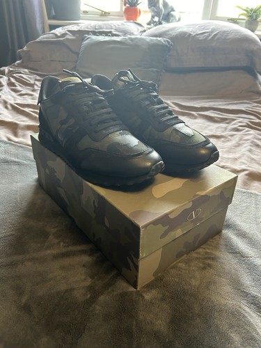 Valentino garavani rockstud - garavani,